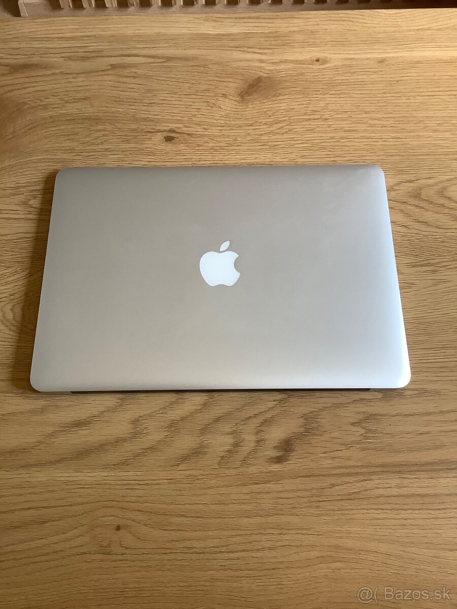 Apple Macbook Air - 2