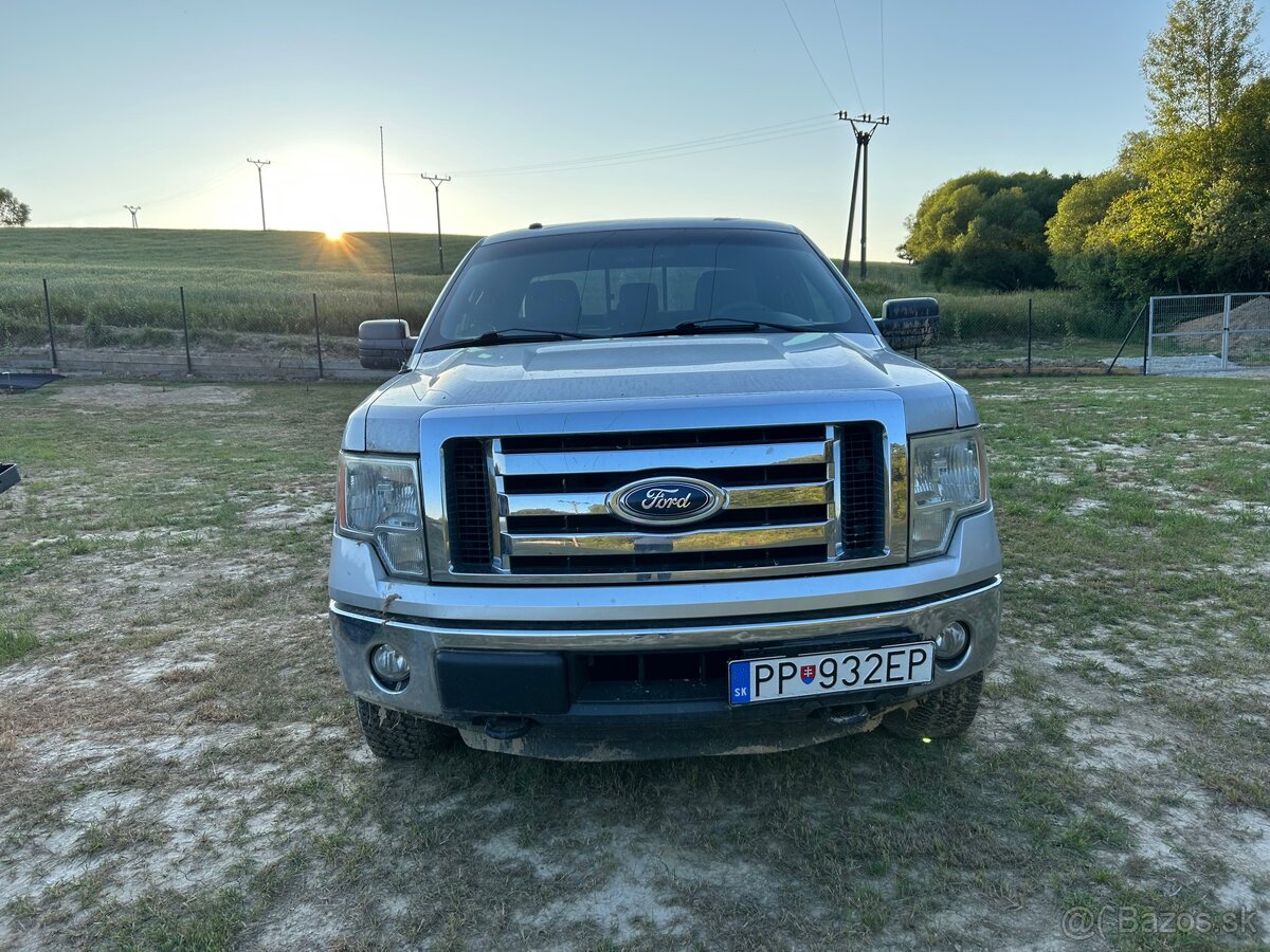 Ford pick up - 2