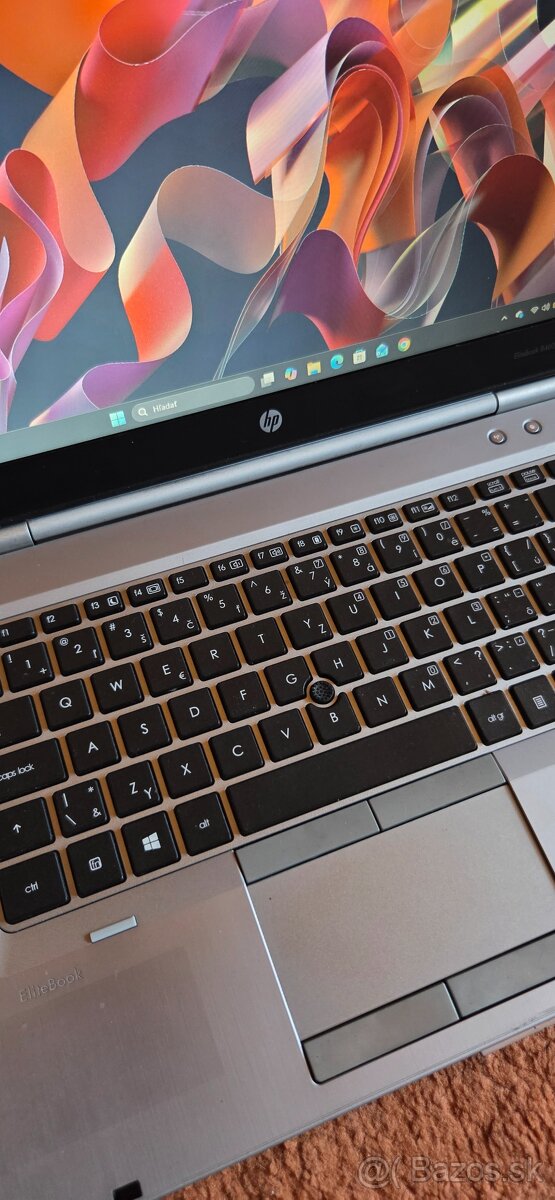 HP EliteBook 8460p z Win.11+SSD disk nový - 2