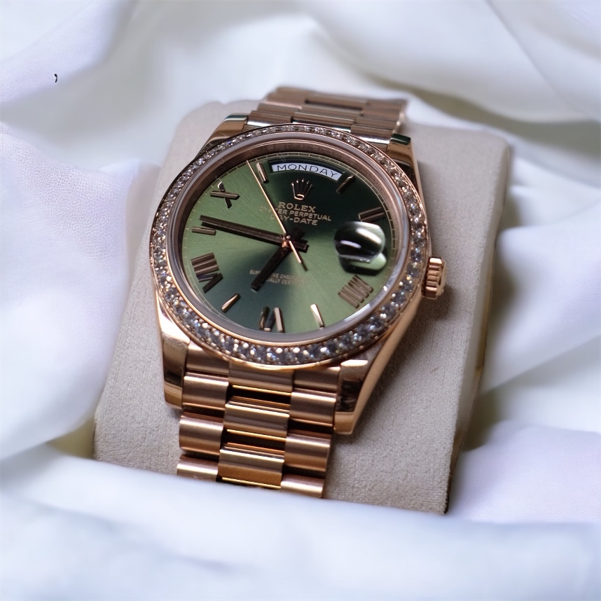 Rolex Daydate Rose Gold/Olive Diamond dial - 2