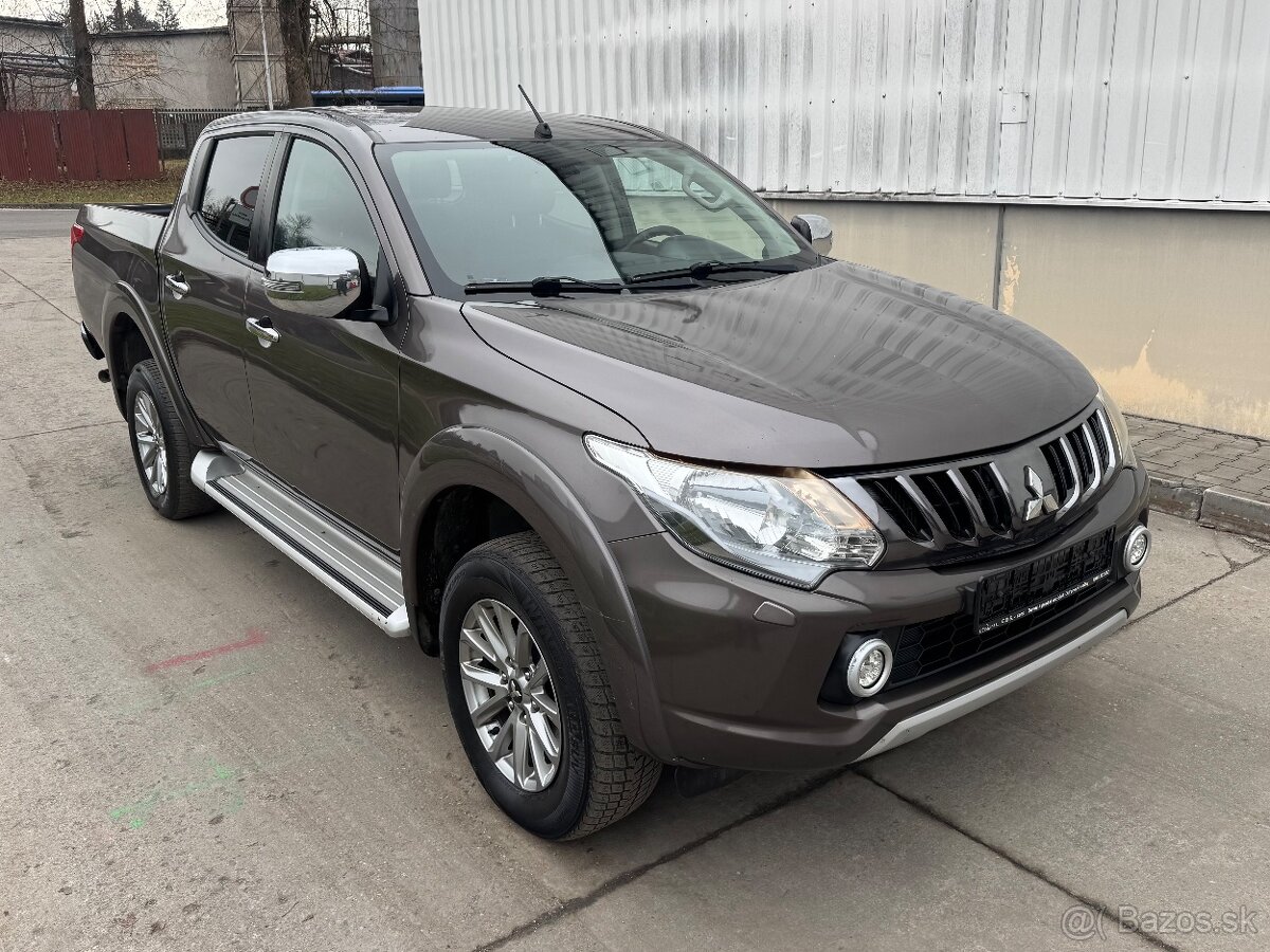 Mitsubishi L200 2.4 DI-D 133kw 4x4 DoubleCap AUTOMAT - 2