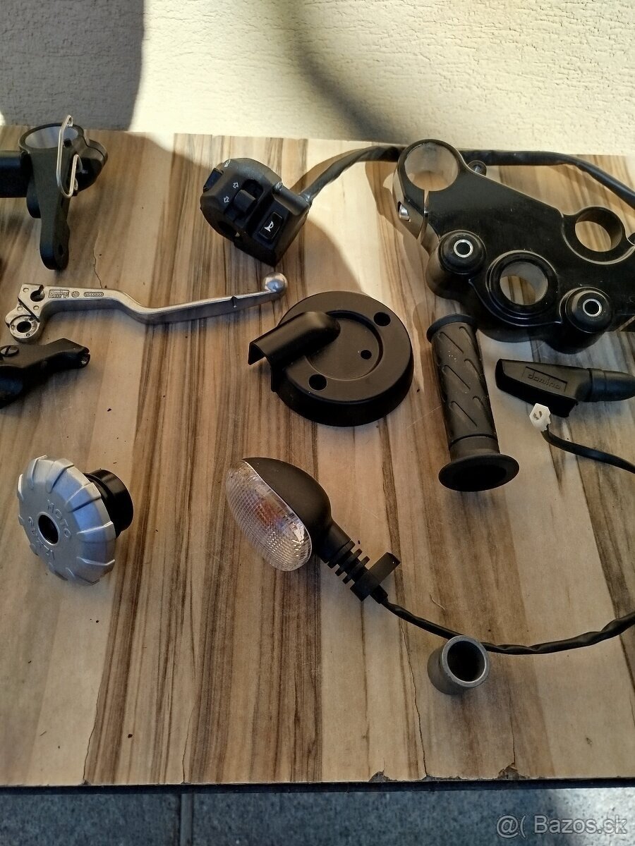 Moto guzzi V7III diely - 2