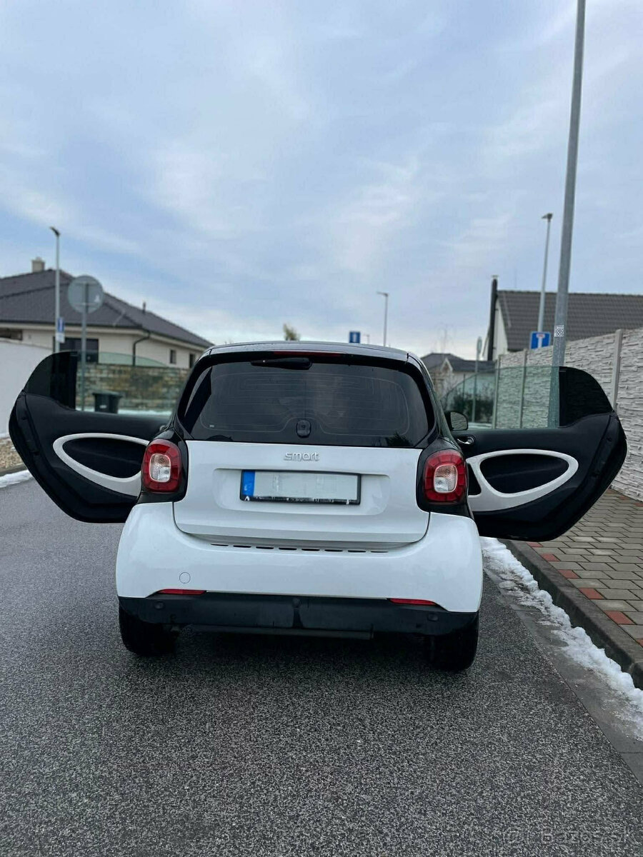 Smart Fortwo Coupe AT 52 kW 2015 - 2