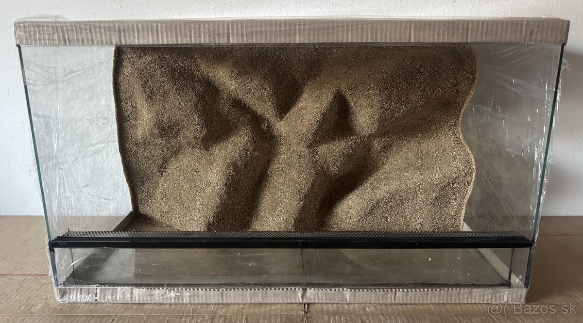 Terárium 70x40x40 s 3D stenou - 2