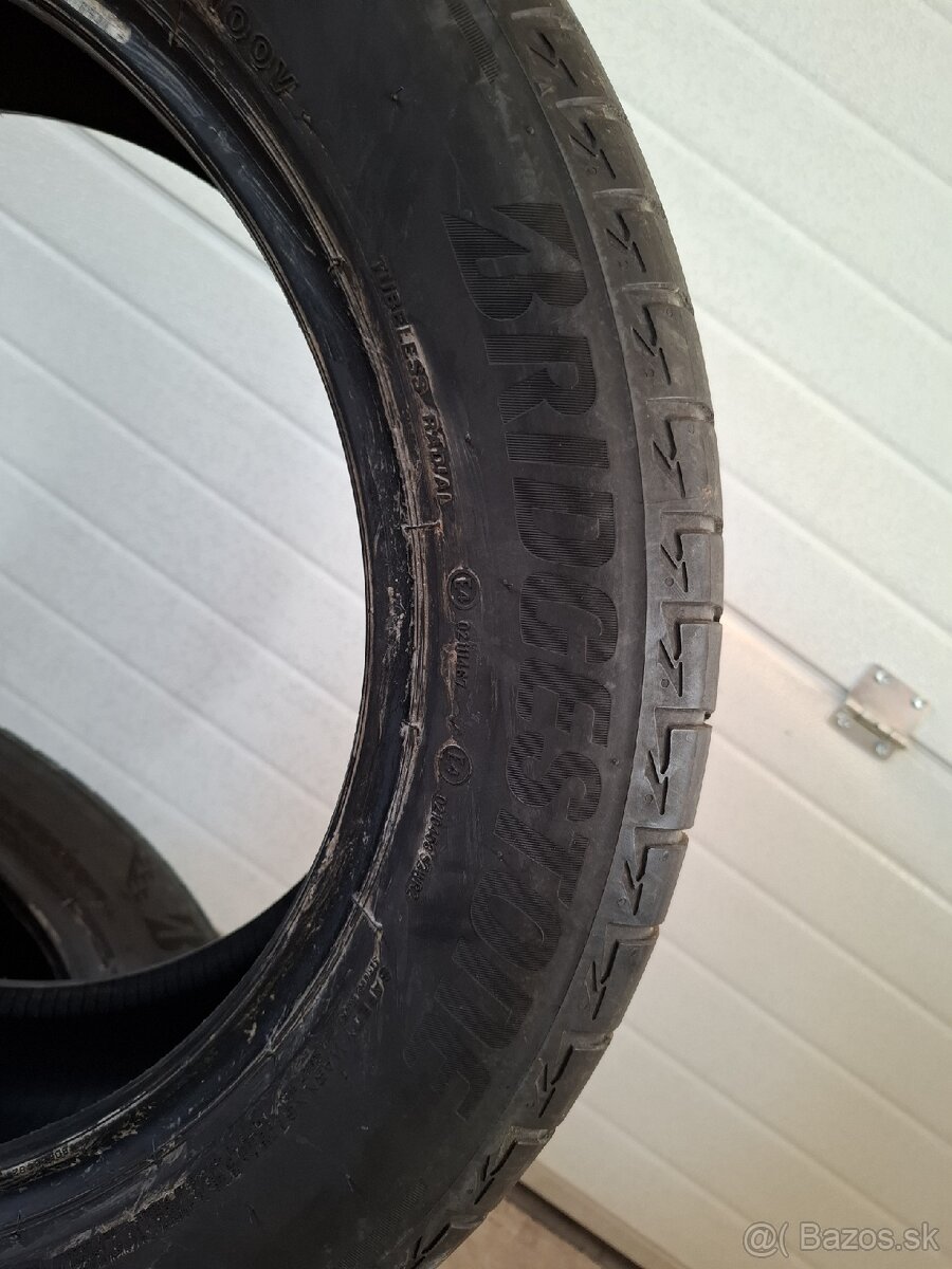 Letné pneumatiky 235/55 R18 - 2