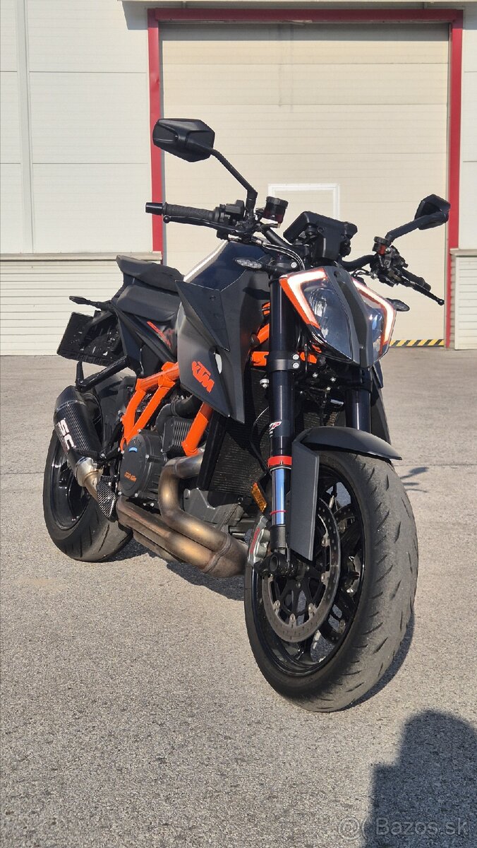 KTM SUPERDUKE 1290R - 2
