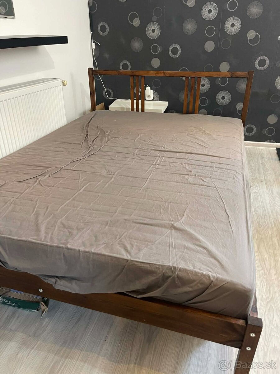 Predám posteľ 140x200 cm + matrac - 2