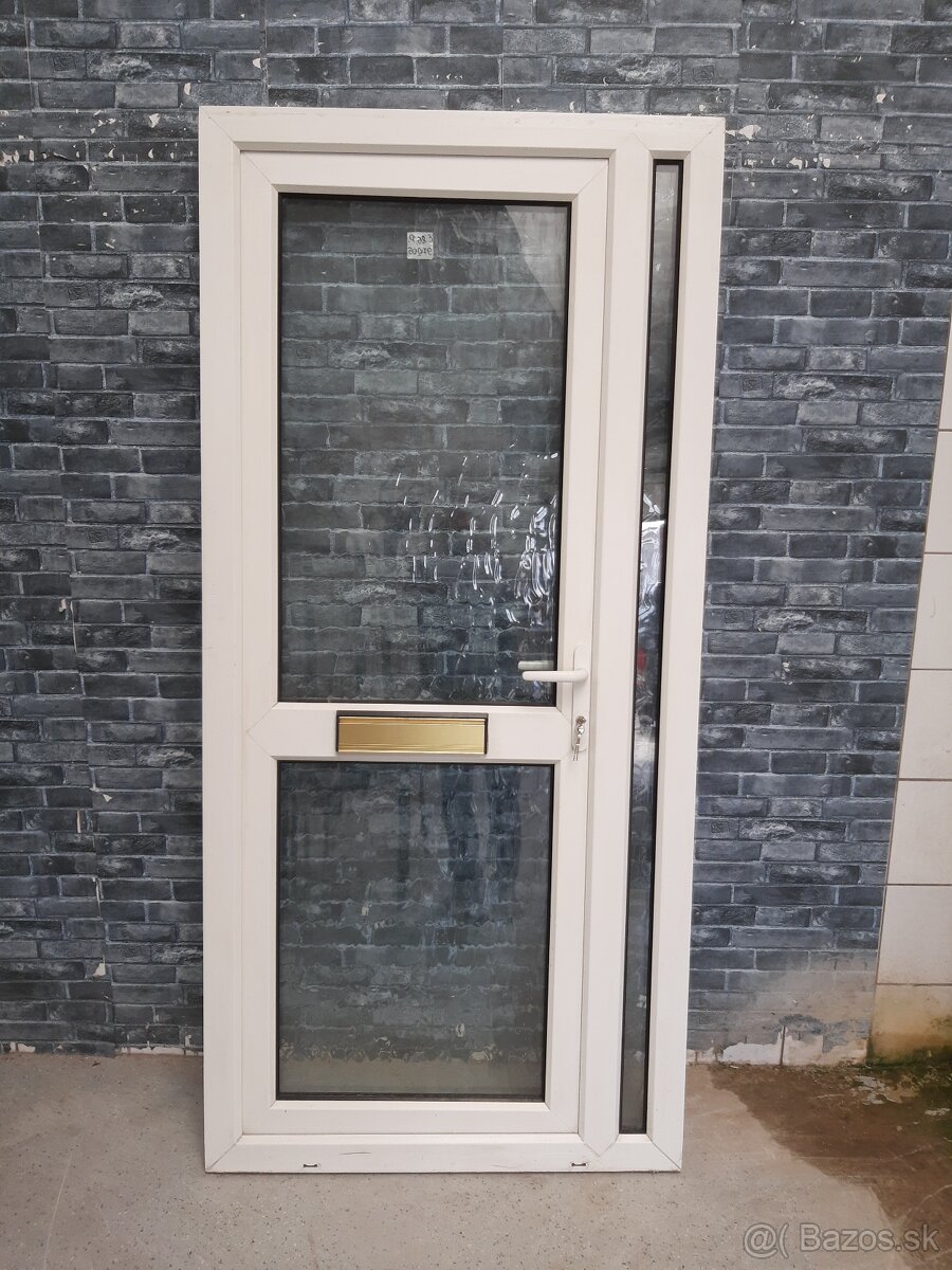 Plastové dvere Č. 243. P - 2