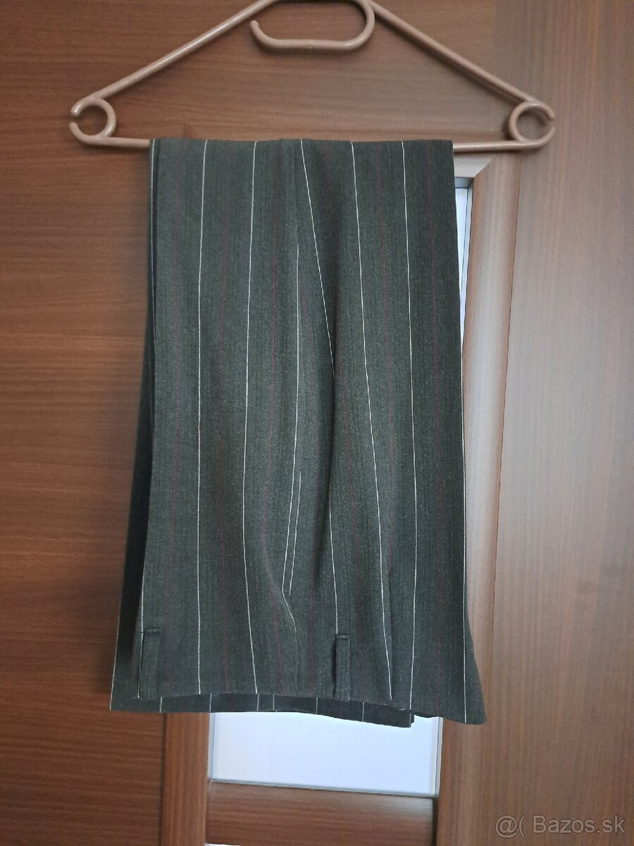 Nohavicovy kostym - 2