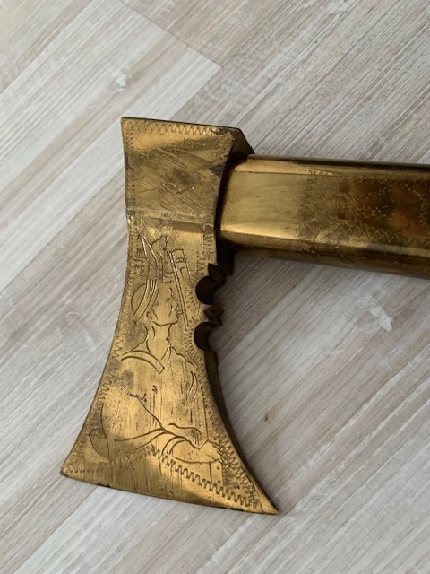 Predám umeleckú valašku mosadzná vygravírovaný ľudový motív - 2