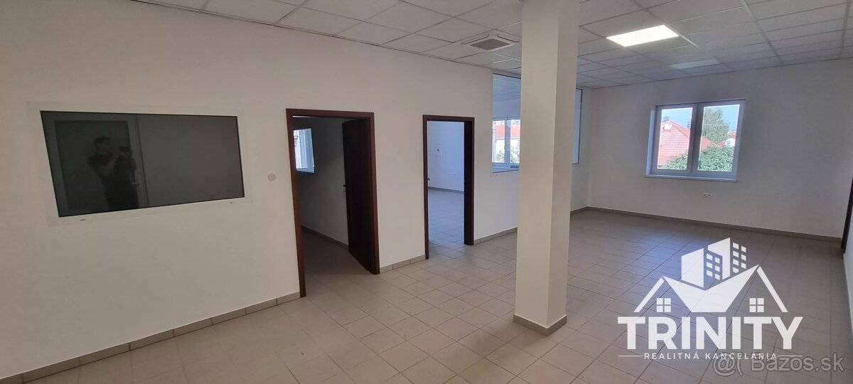 Na prenájom obchodné/kancelárske priestory v meste Šurany - 2