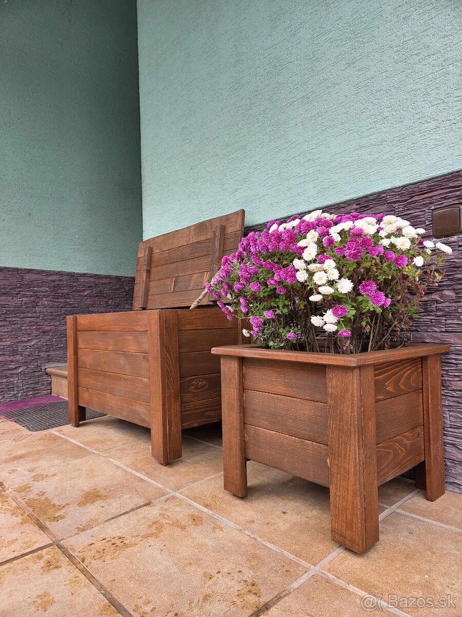 Drevený kvetinač a box s uložným priestorom - 2
