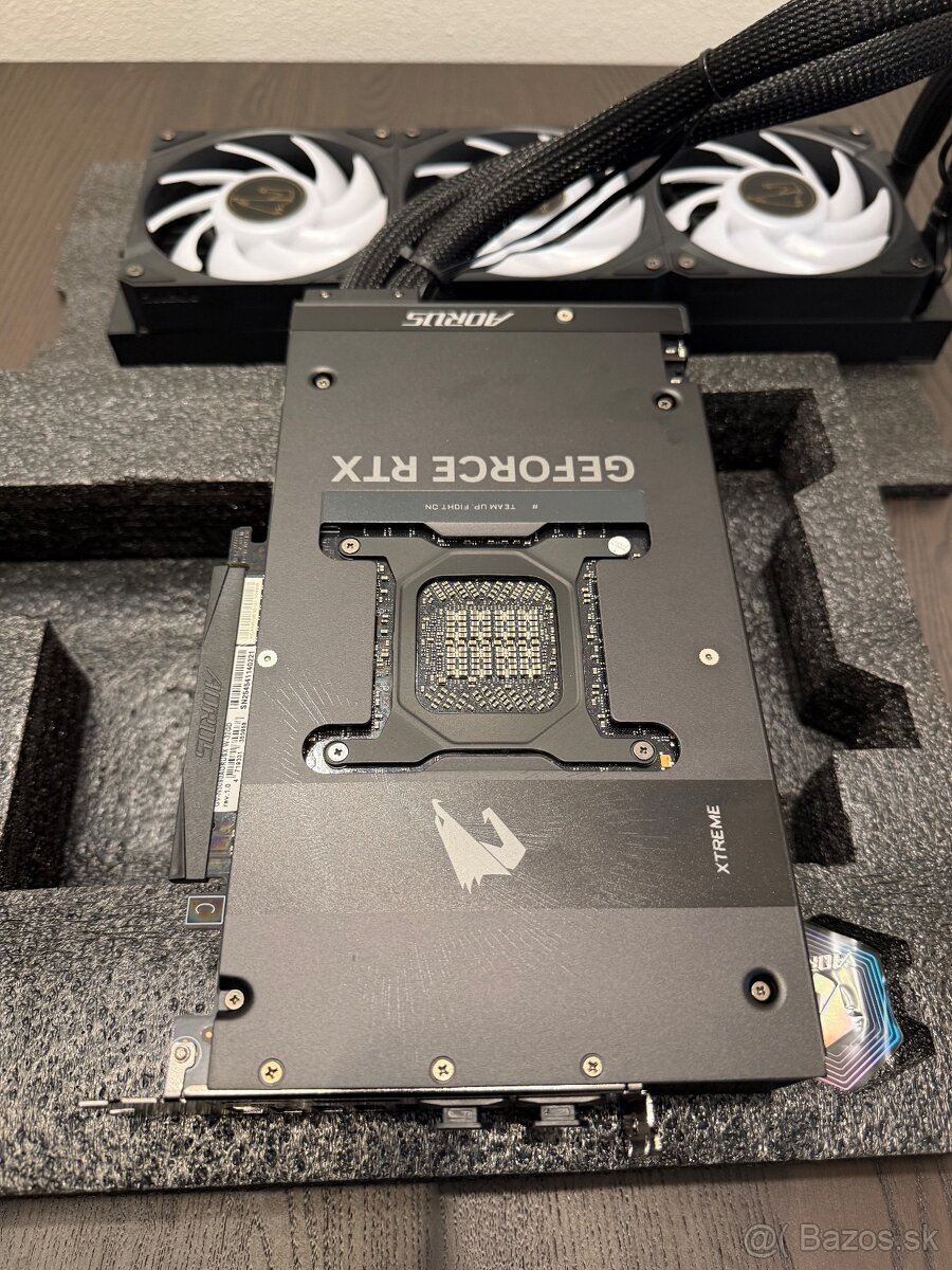 GIGABYTE AORUS GeForce RTX 5090 XTREME WATERFORCE/32GB - 2