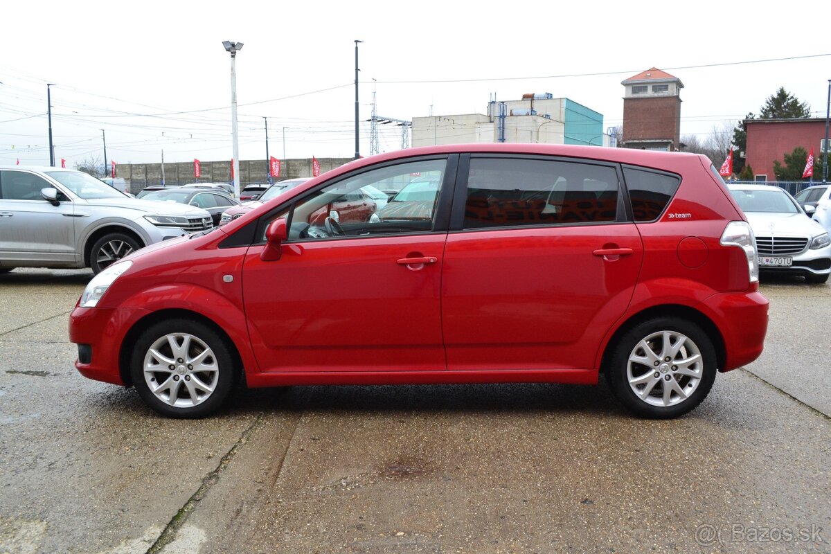 Toyota Corolla Verso 1.8 VVTi 7-miestne - 2