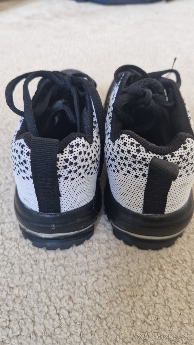 Nove tenisky velkost 35 - 2