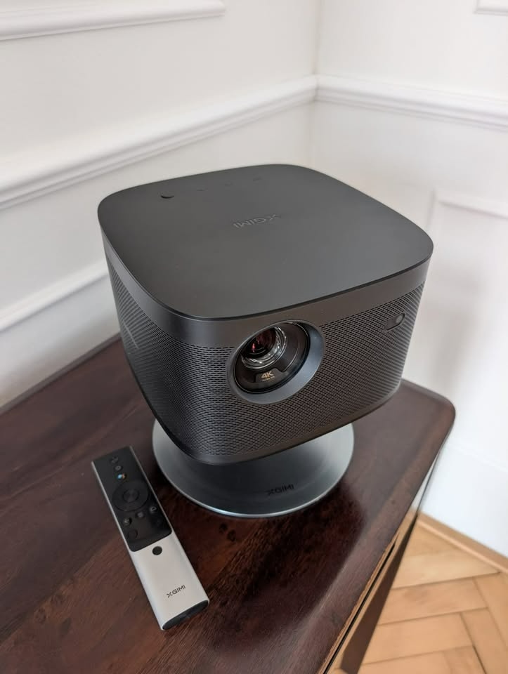 XGIMI HORIZON Pro 4K Projektor + Stativ Stand Pro - 2