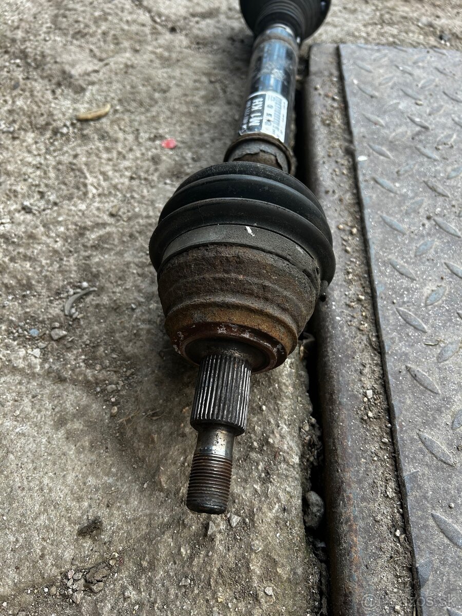 Ľavá poloos 1.9 74kw - 2