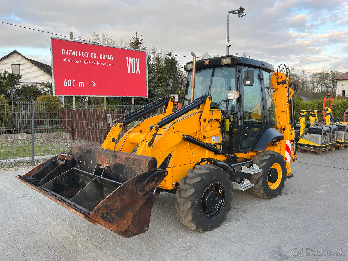 Rýpadlo-nakladač JCB 2CX Streetmaster, 3CX Compact - 2