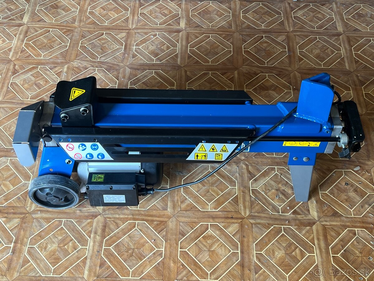 Štiepacka na drevo Scheppach HL 660o - 2