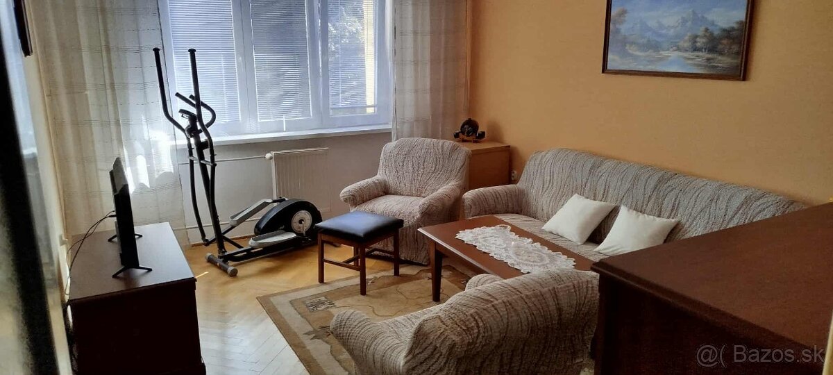 3i zariadený byt pre ženy - 2