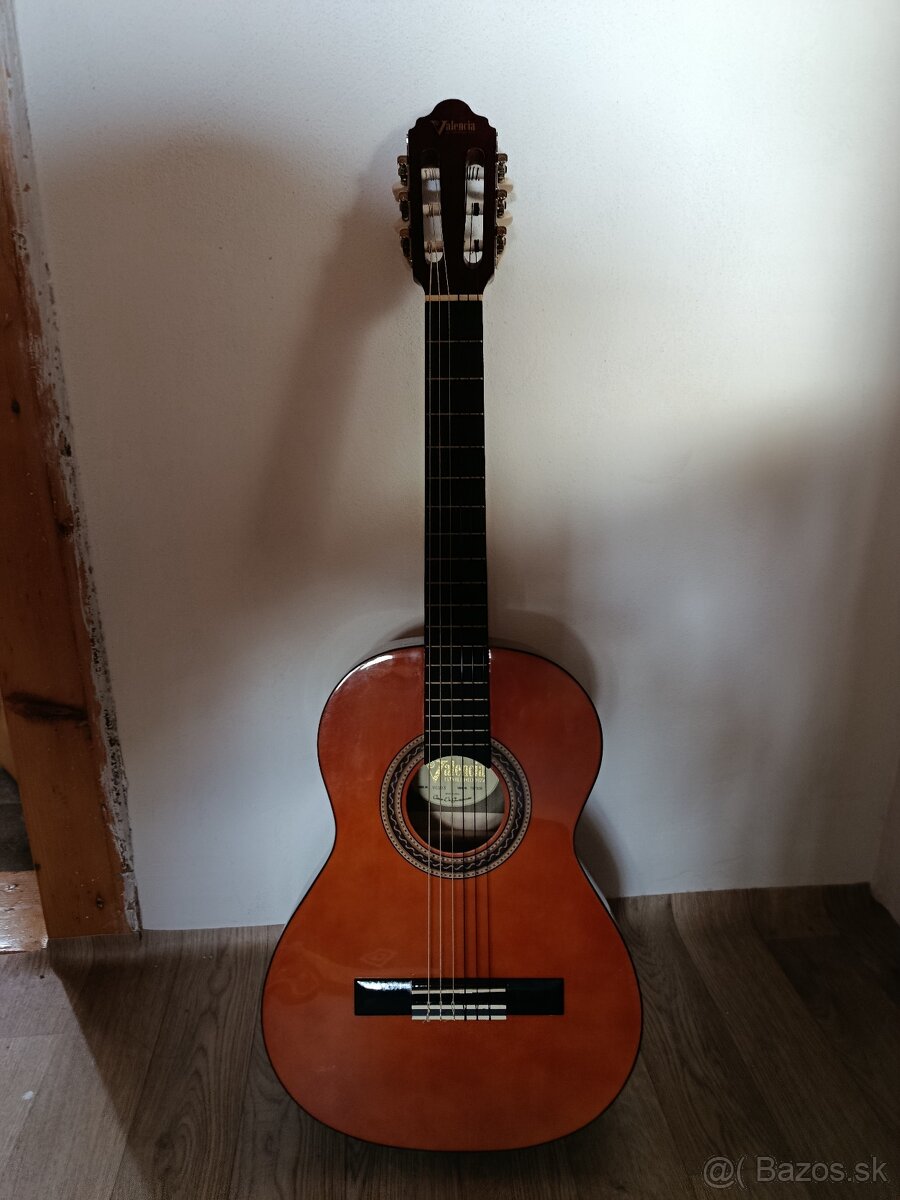 Gitara Valencia - 2