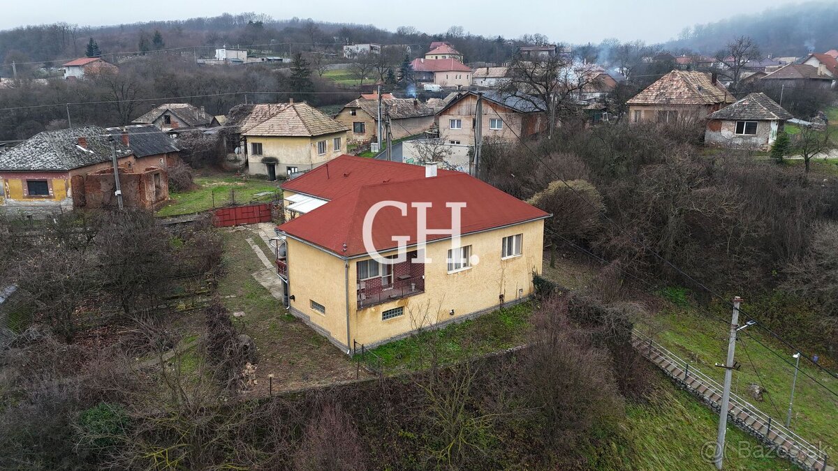 Rodinný dom s nádherným výhľadom v Gemerskej Hôrke – ideálny - 2