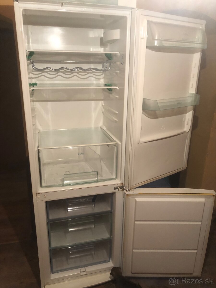 Chladnička z mraznickou - 2