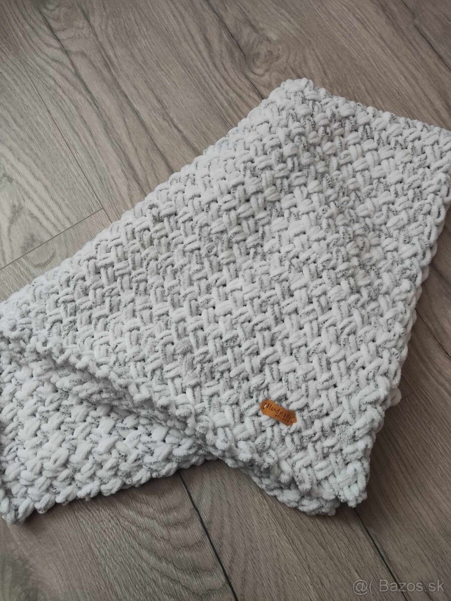 NOVÁ Melírovaná biela deka z Alize Puffy Fine - 2