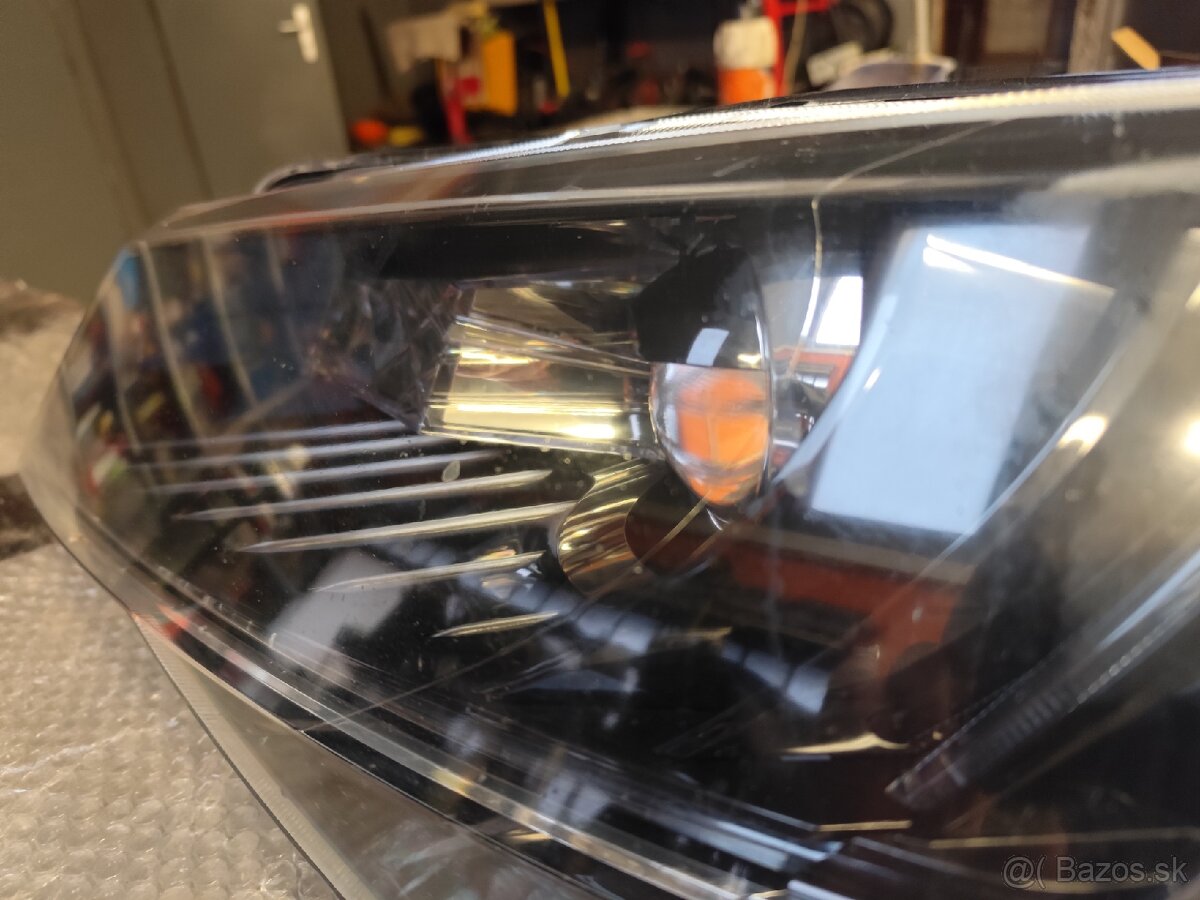 Svetlo ľavé Superb 3 - 2