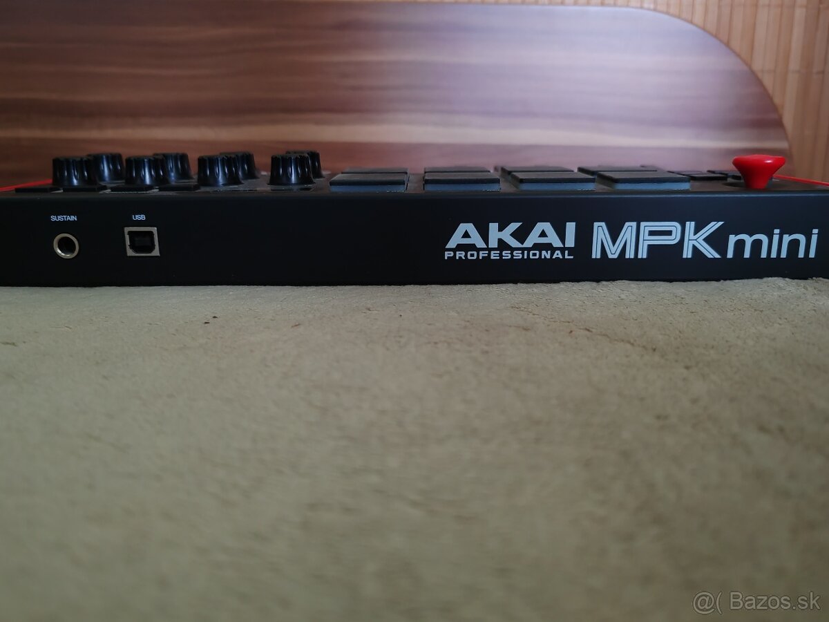 Akai MPK mini - 2