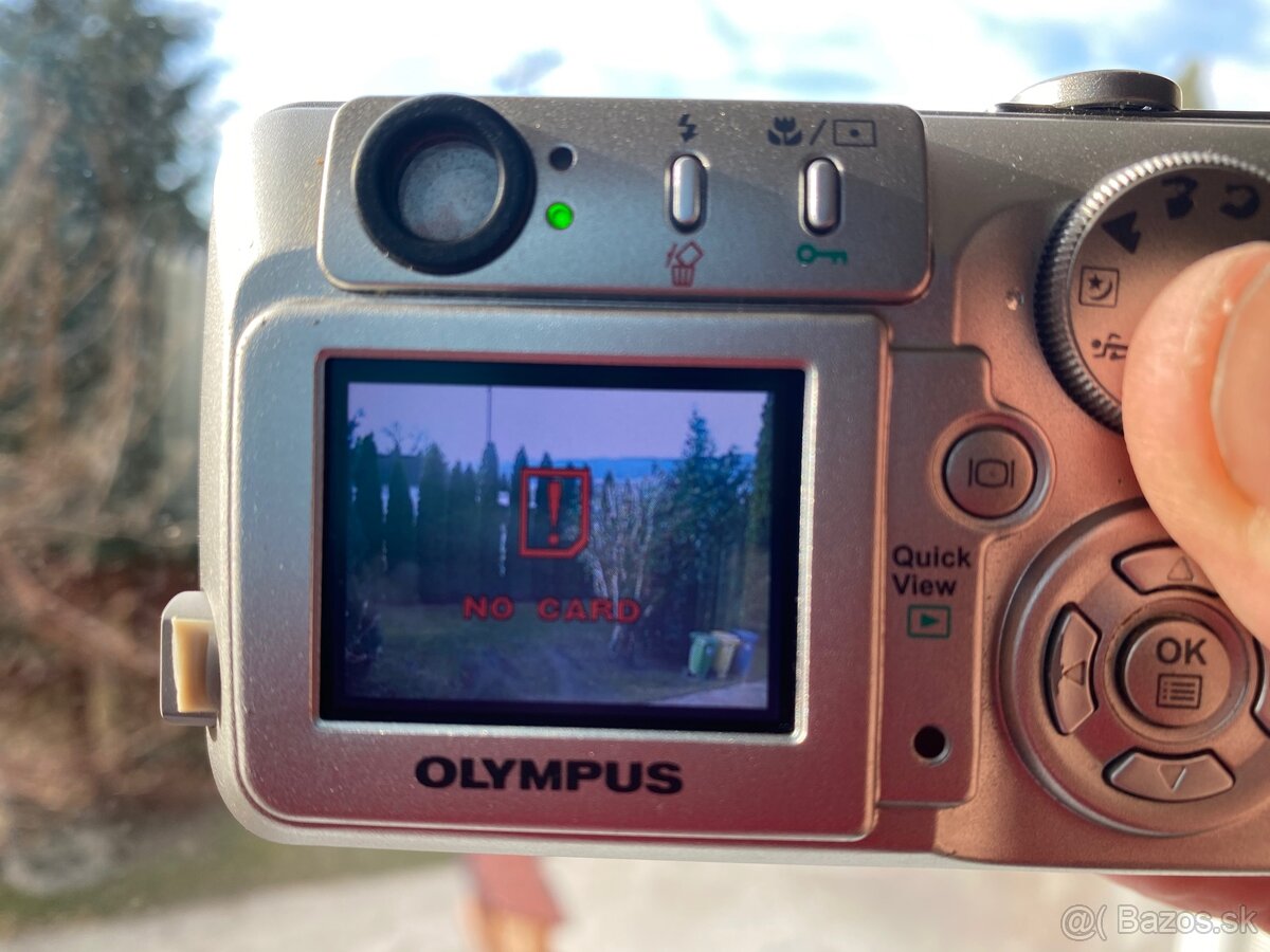 Olympus C-50 Zoom - 2