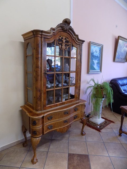 Vitrína baroková - 2