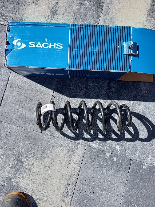 Zadná pružina na BMW X3, X4 - 2