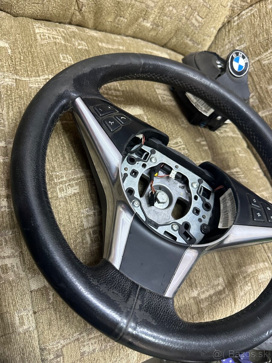 Bmw e60/61 LCI 2009 volant - 2