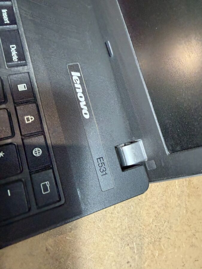 Predám notebook Lenovo e531 na diely alebo na opravu. - 2