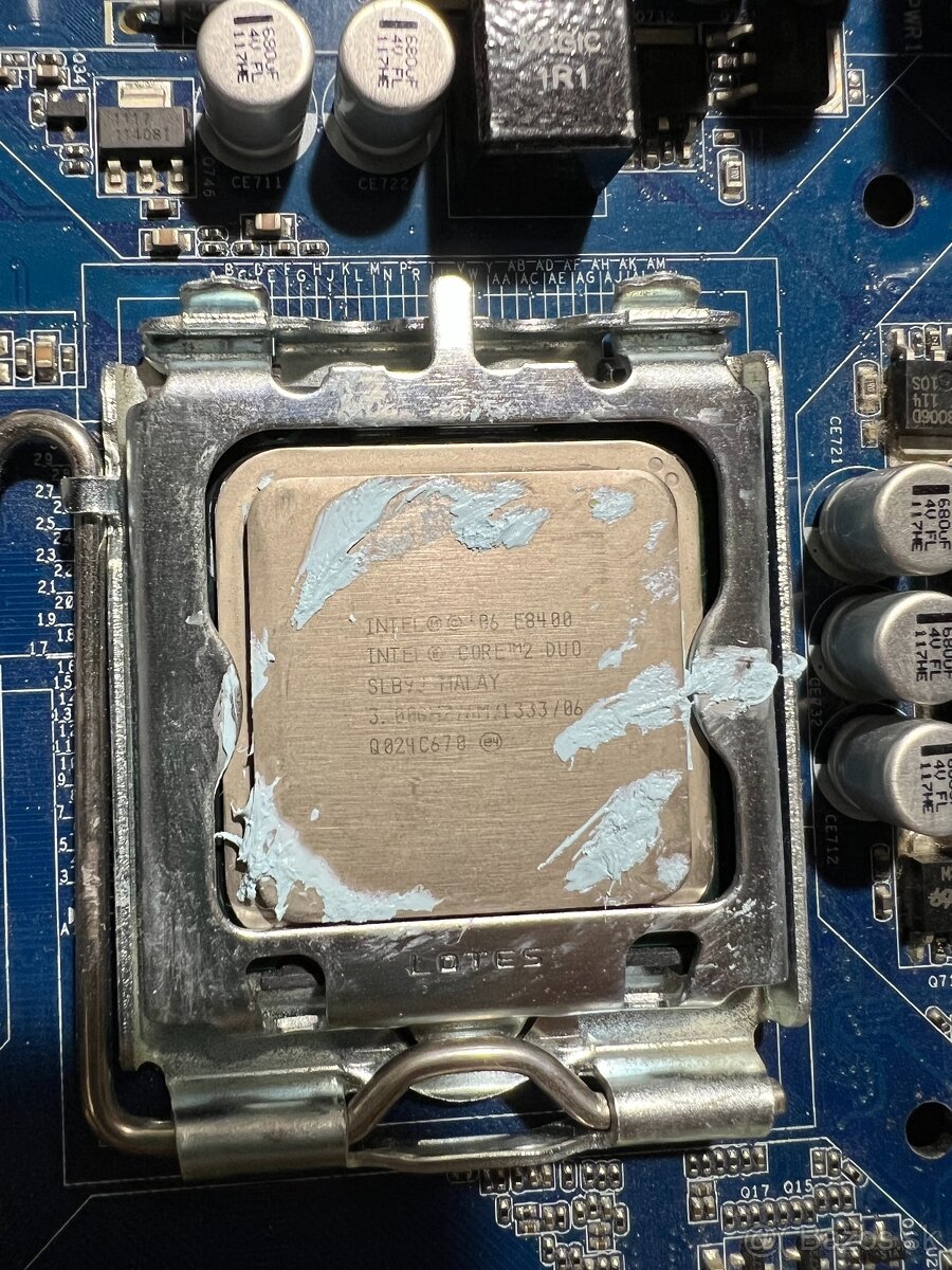 Predam dosku Ashrock G31M-GS - 2