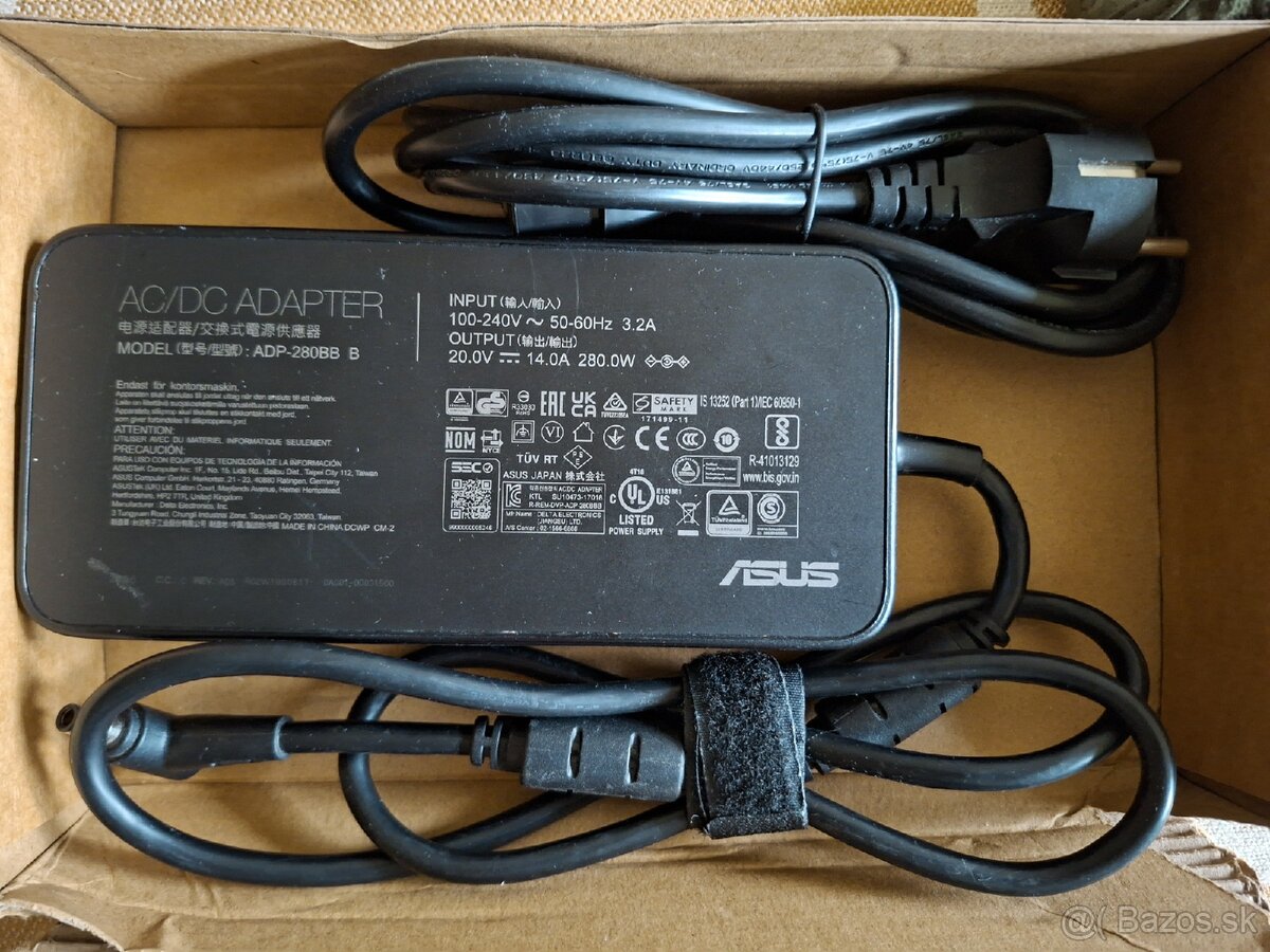 Nabíjačka do herného notebooku Asus ROG STRIX 280W. - 2
