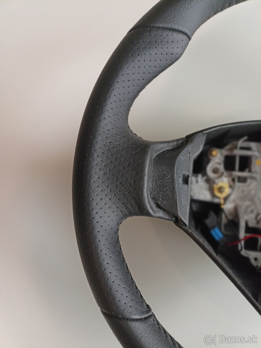 Volant Peugeot 207 - 2