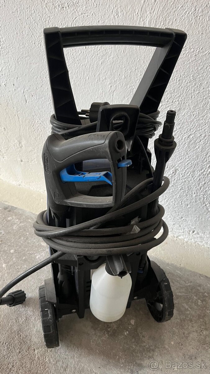 WAP Nilfisk s bandaskou 20 l - 2