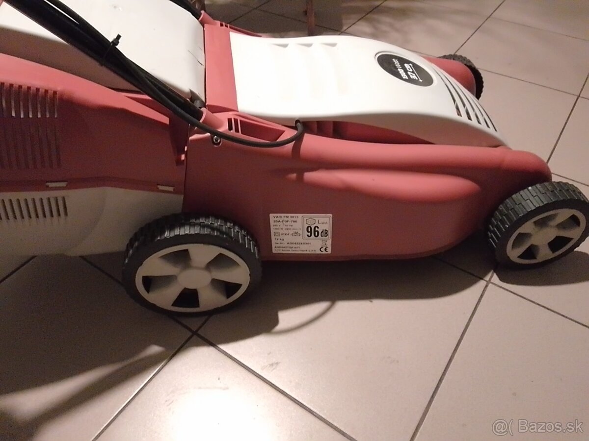 Elektrická kosačka.1300W. - 2