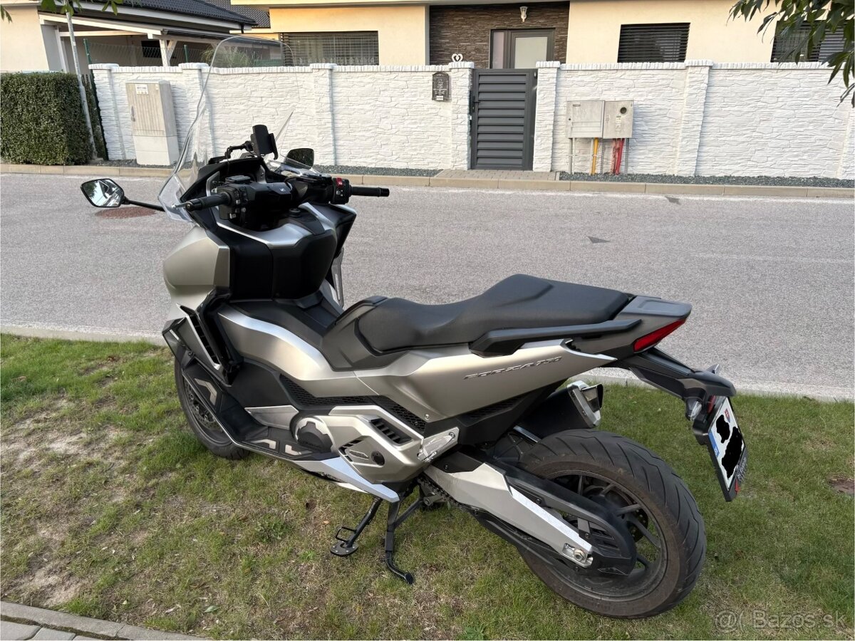 Honda Forza 750 - 2