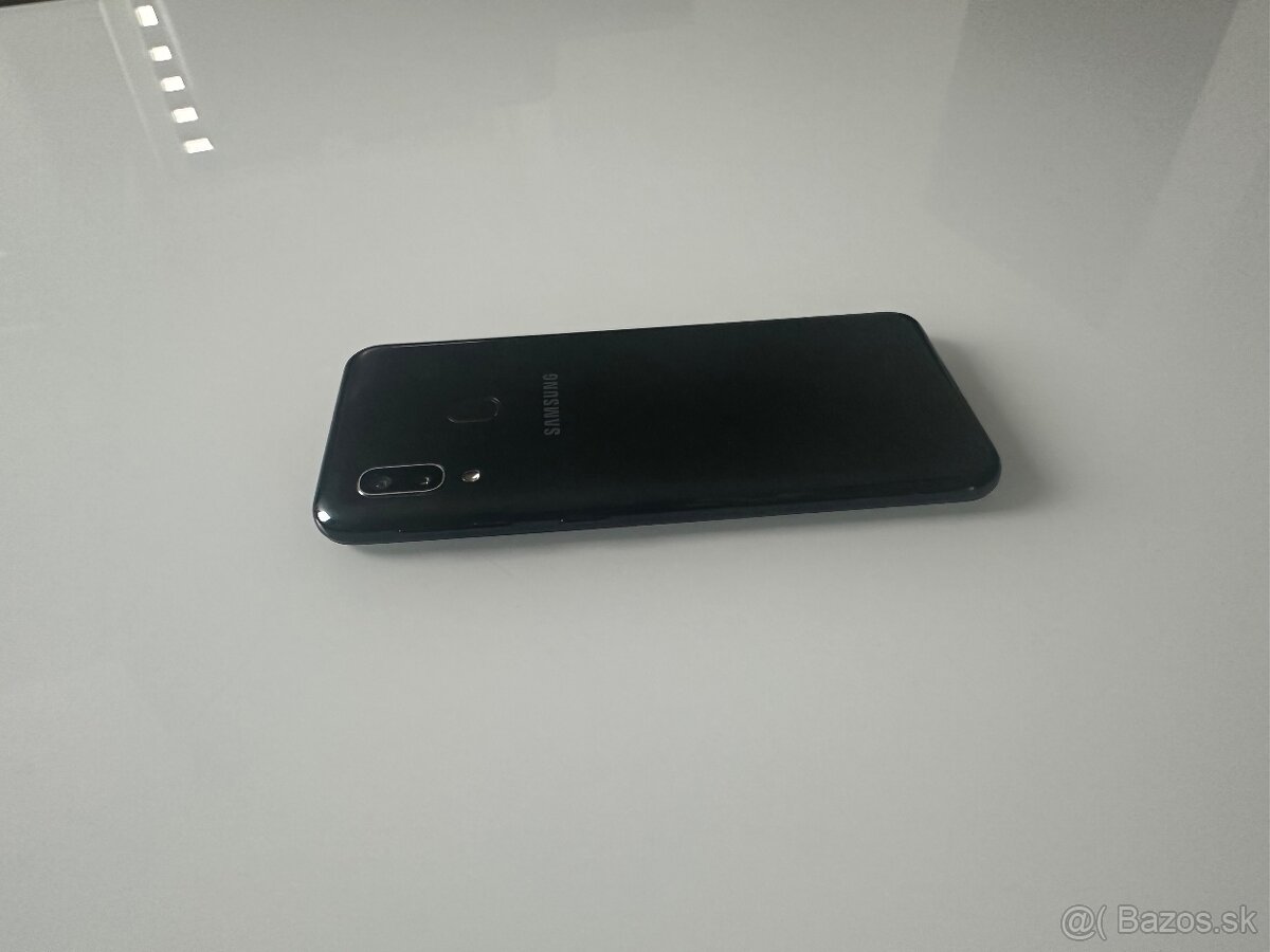 Samsung A20e - 2