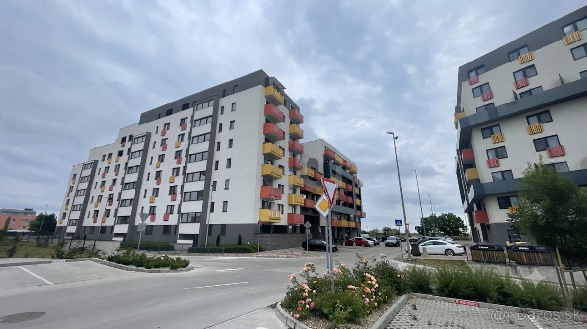 Prenájom garážového miesta - 2