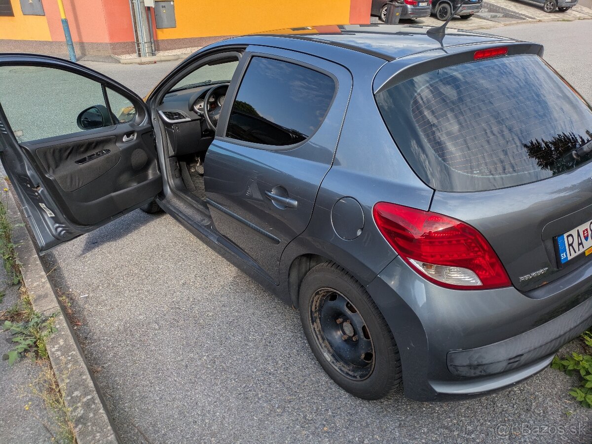Peugeot 207 - 2