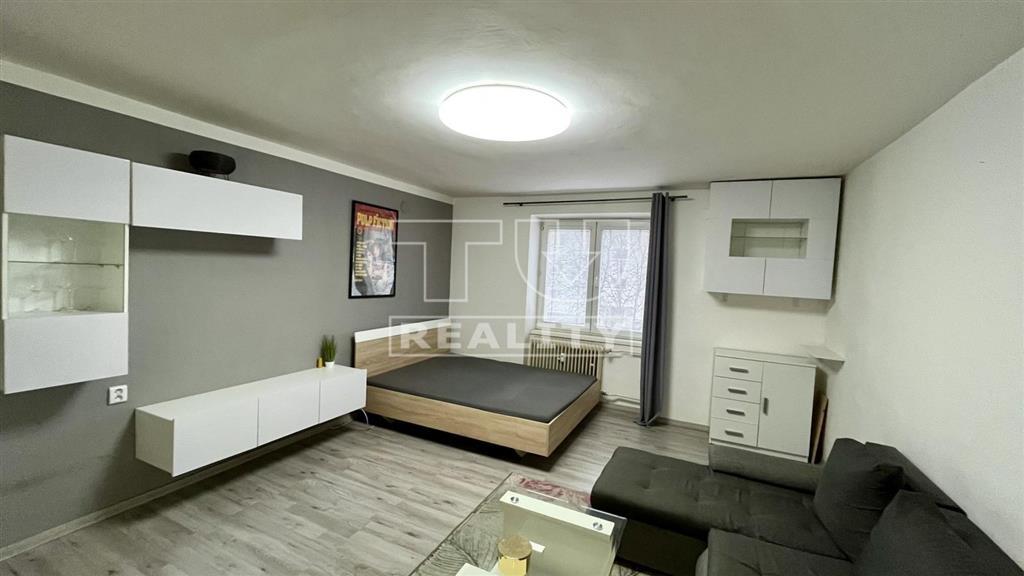 ----REZERVOVANÉ---- Na predaj priestranná 28,5m2... - 2
