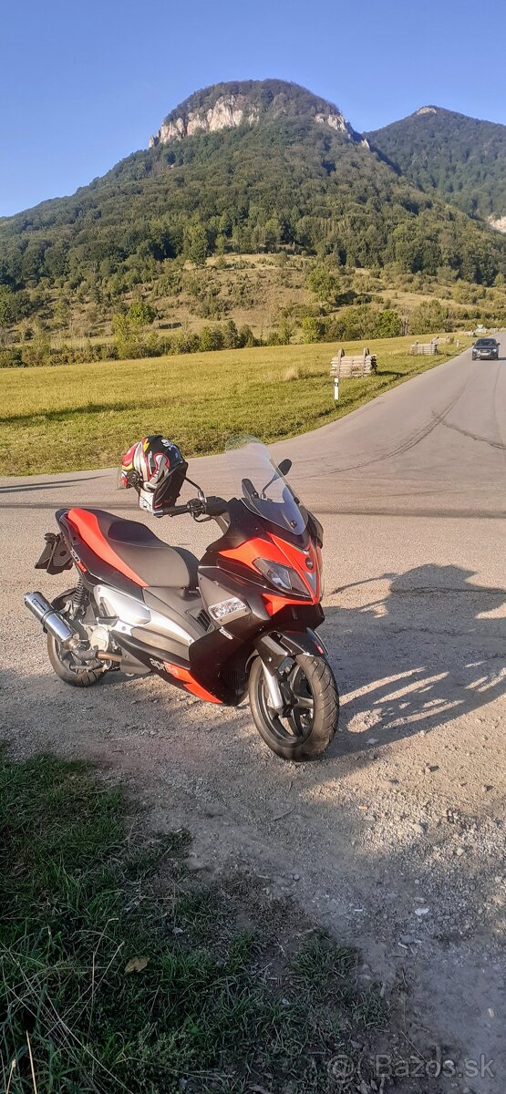 Aprilia sr max 125 - 2