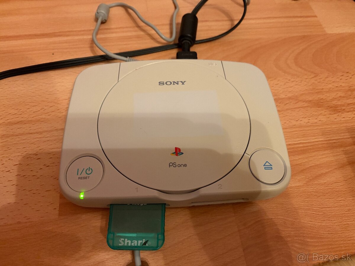 Playstation one (1) 1x ovladač 7x original hra - 2