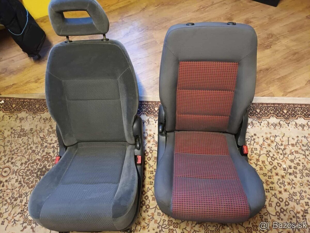 Autosedačky - 2