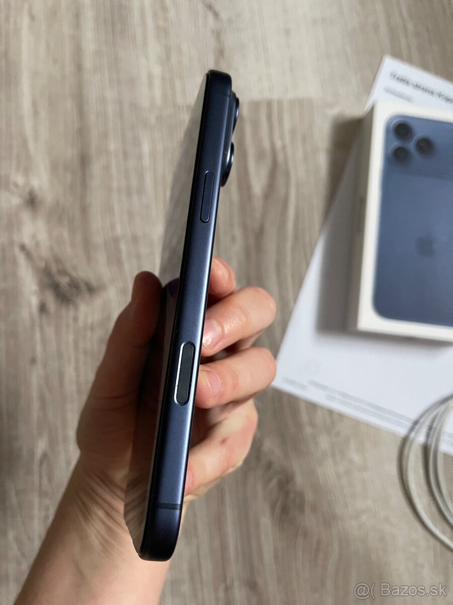 Apple iPhone 17 PRO MAX - 2