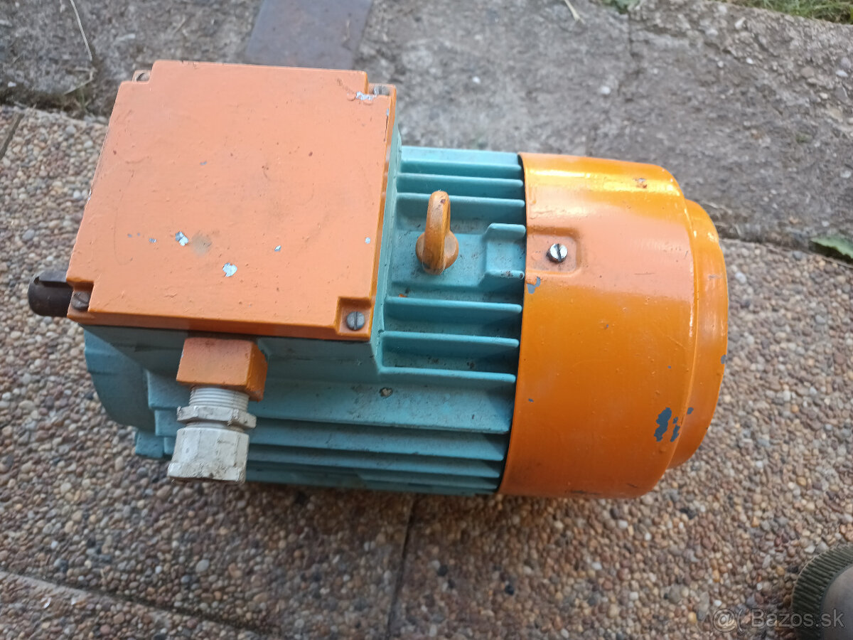 elektromotory 4kW a 2.2kW - 2